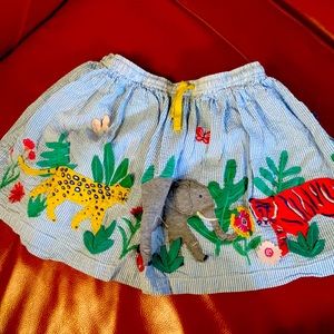 Sear sucker skirt with appliqué animals
